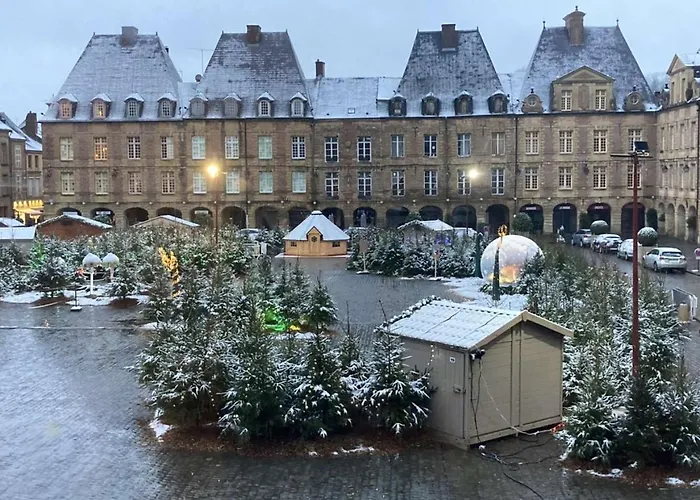 Suites Mana - Bleu Pacifique - Vue Sur Place Ducale Avec Parking Prive Inclus